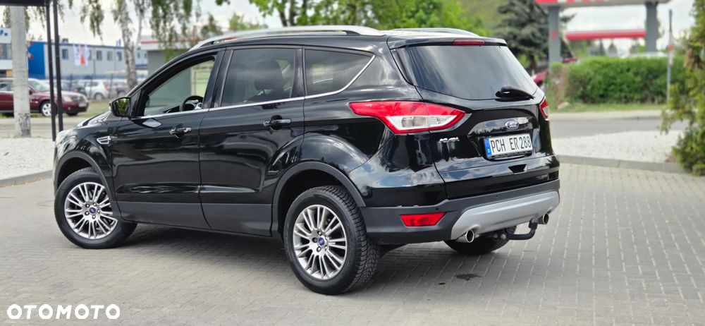 Ford Kuga 2.0 TDCi 2x4 Titanium - 12