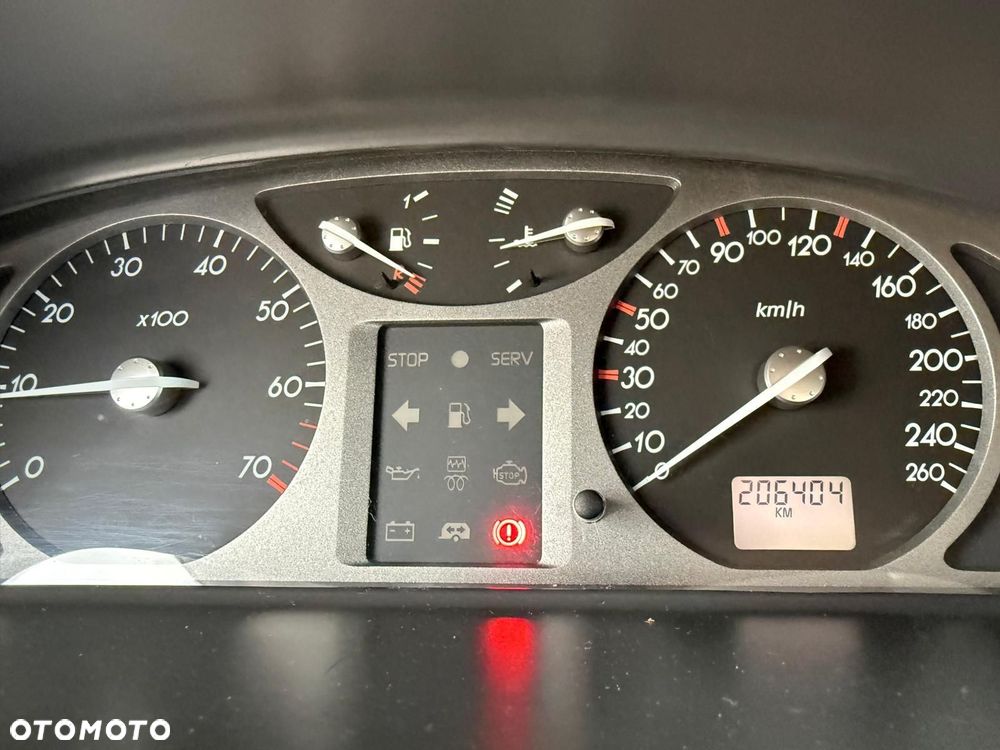 Renault Laguna Grandtour 2.0 Etoile - 23