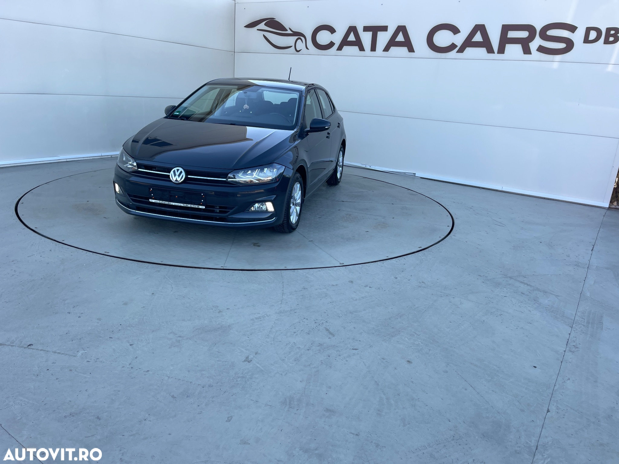 Volkswagen Polo 1.6 TDI SCR DSG Comfortline - 3