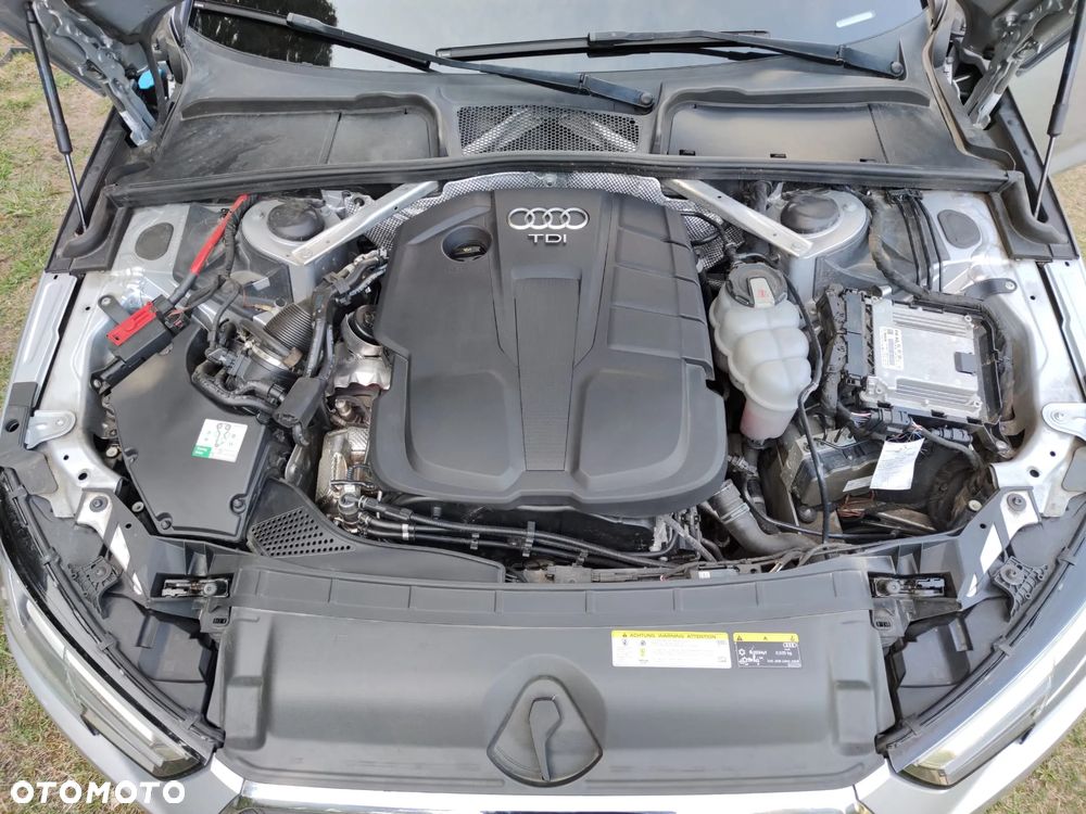 Audi A4 Avant 2.0 TDI S tronic quattro - 15