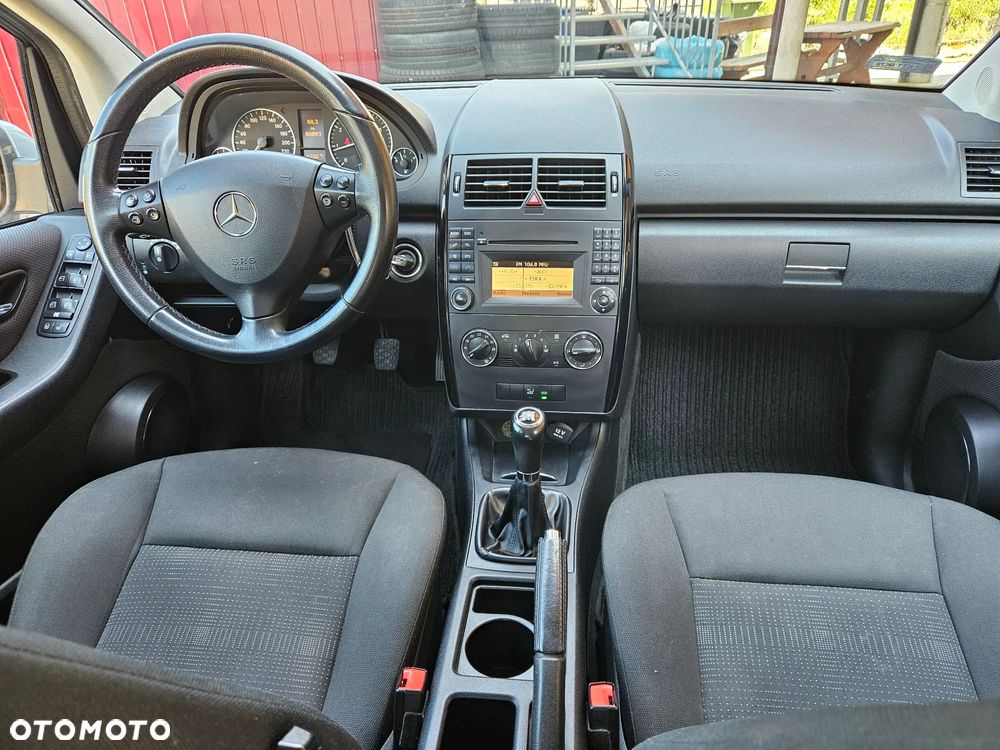 Mercedes-Benz Klasa A 160 Elegance - 12