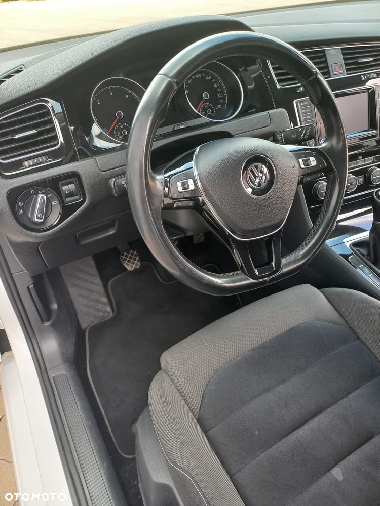 Volkswagen Golf Variant - 23
