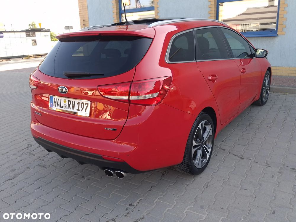 Kia Ceed 1.6 CRDi 136 ISG GT Line - 18