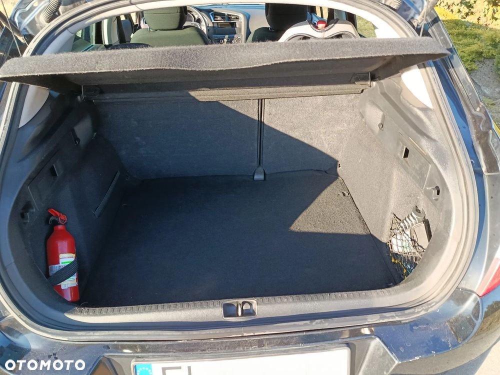 Citroën C4 HDi 90 Attraction - 13