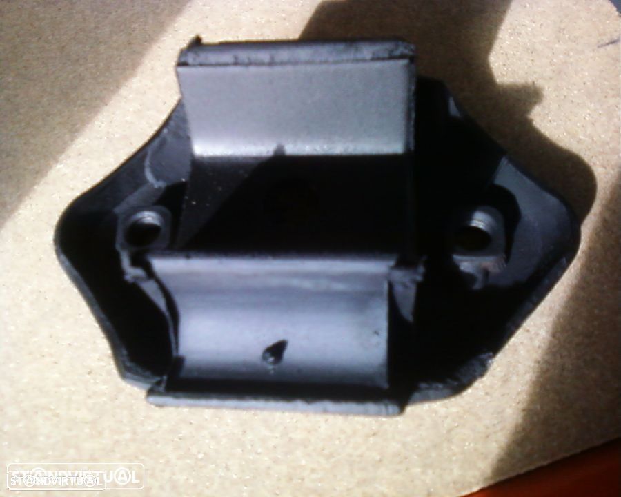 Apoio caixa velocidades Suzuki Samurai e Santana (NOVO) - 1