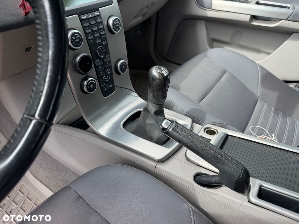 Volvo S40 2.0D - 8