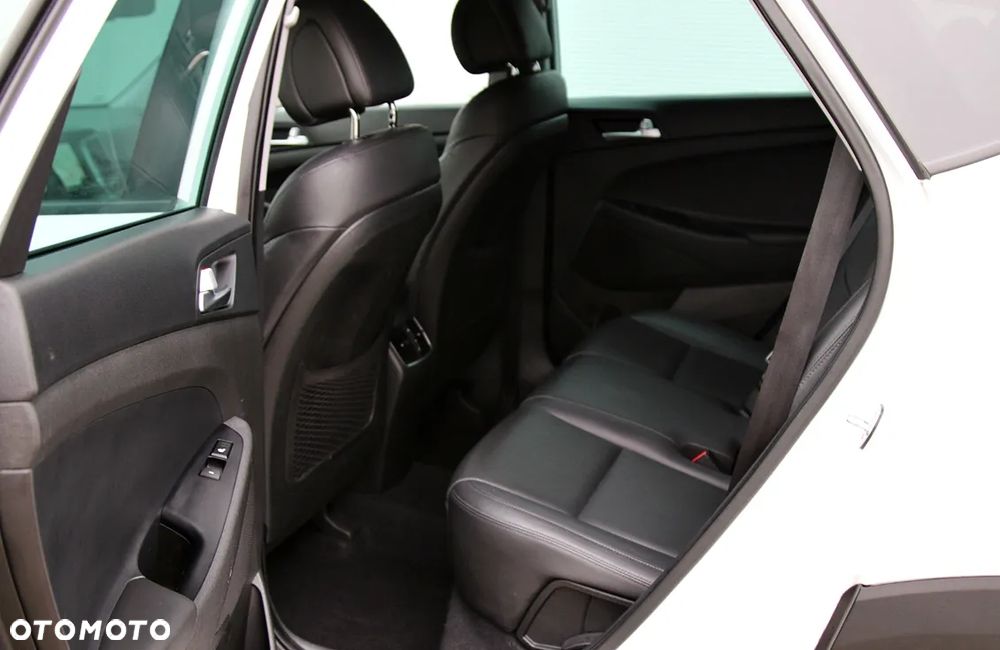 Hyundai Tucson 1.6 T-GDI Premium 4WD DCT - 38