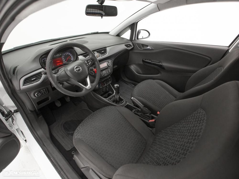 Opel Corsa Van Outro - 7