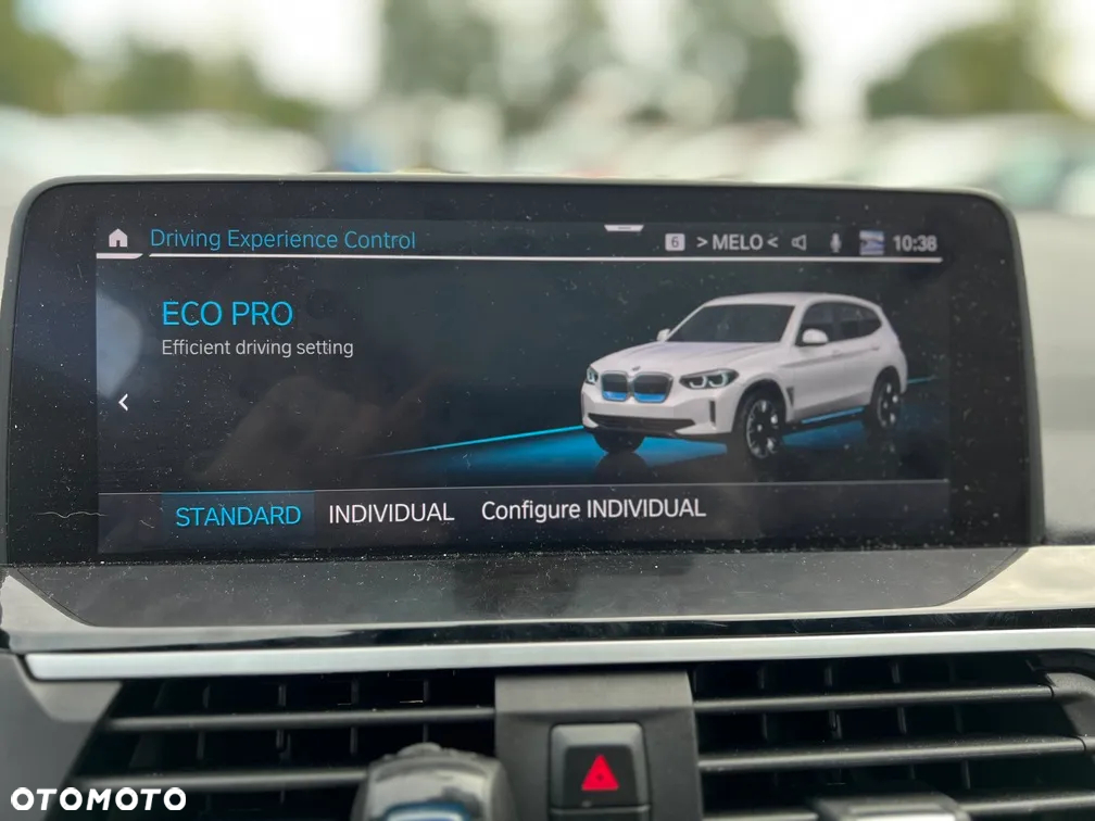BMW iX3 Standard - 17