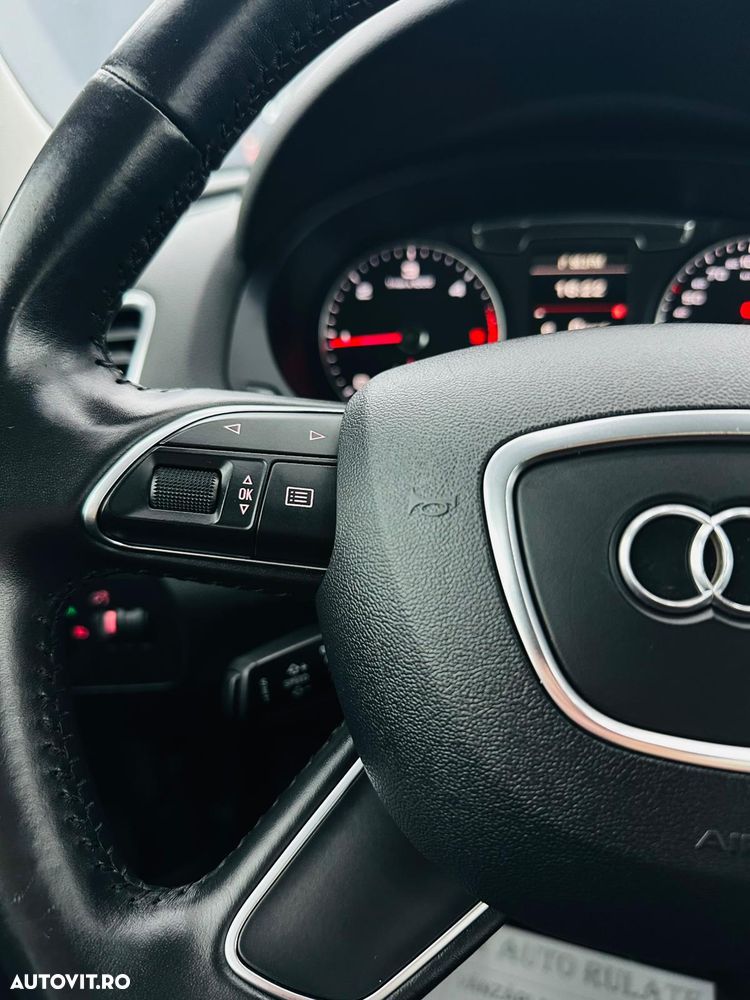 Audi Q3 2.0 TDI Design - 30