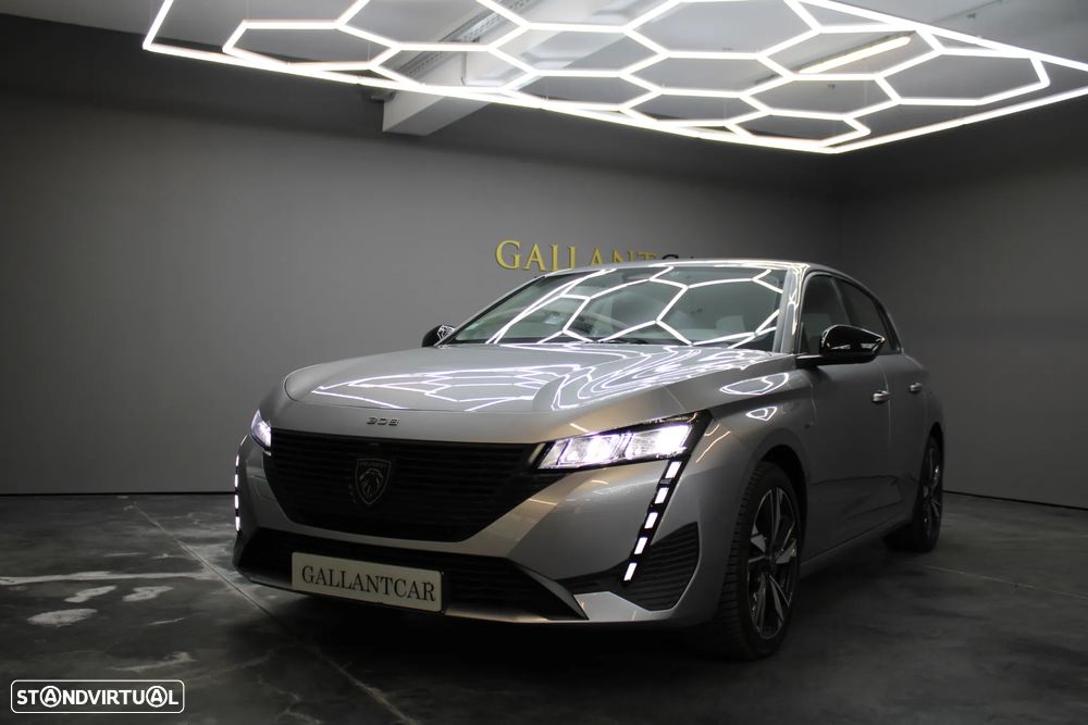 Peugeot 308 180 e-EAT8 GT - 2