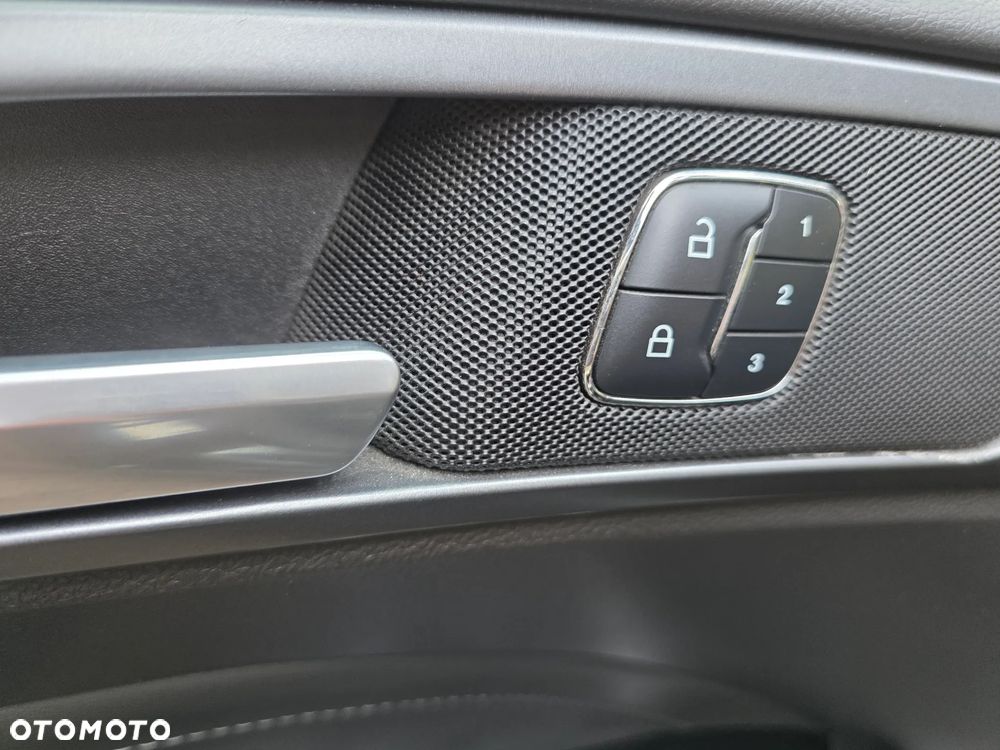 Ford Mondeo 2.0 TDCi PowerShift-Aut Allrad Titanium - 21