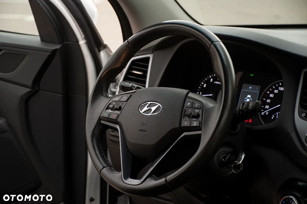 Hyundai Tucson 1.6 GDI BlueDrive Comfort 2WD - 29