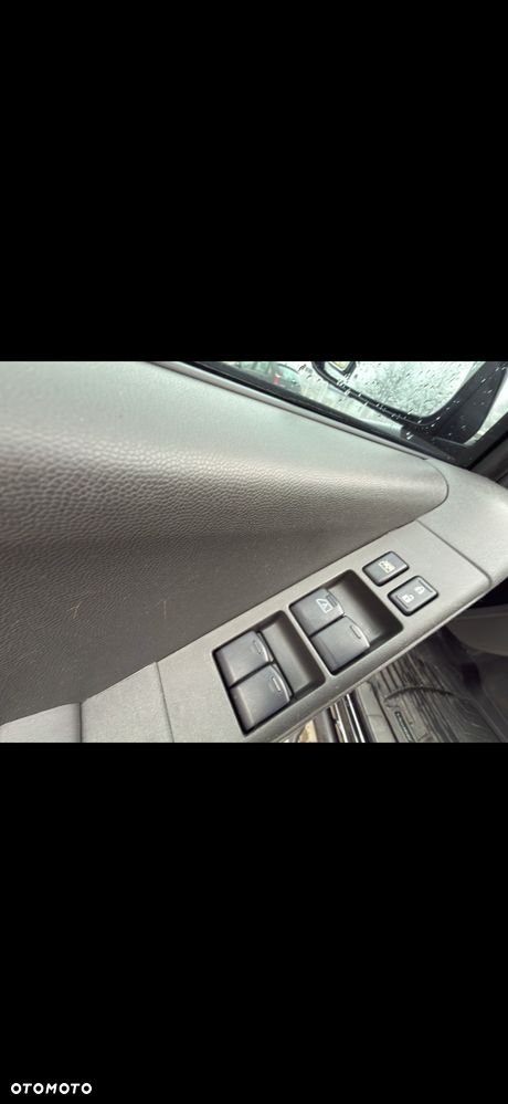 Nissan Frontier - 28