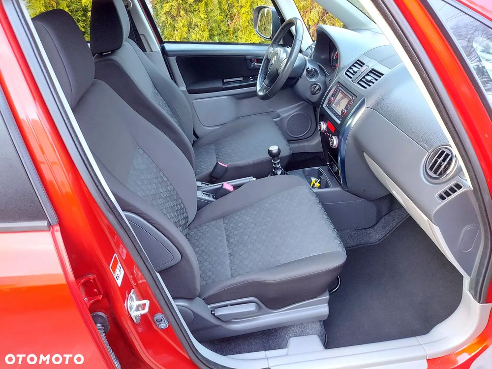 Suzuki SX4 2.0 DDiS 4x4 Style - 28