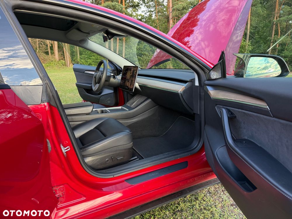 Tesla Model 3 - 16