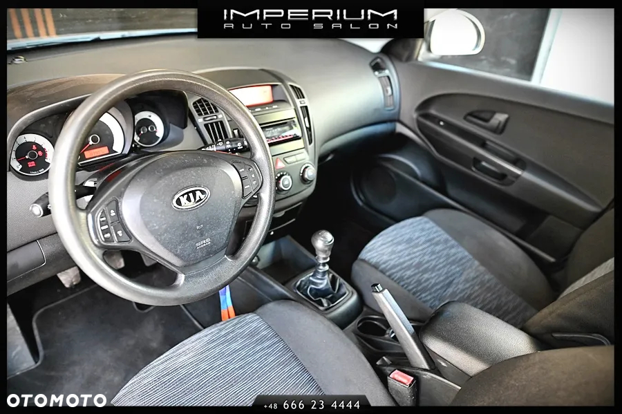 Kia Ceed Cee'd 1.4 Comfort - 24