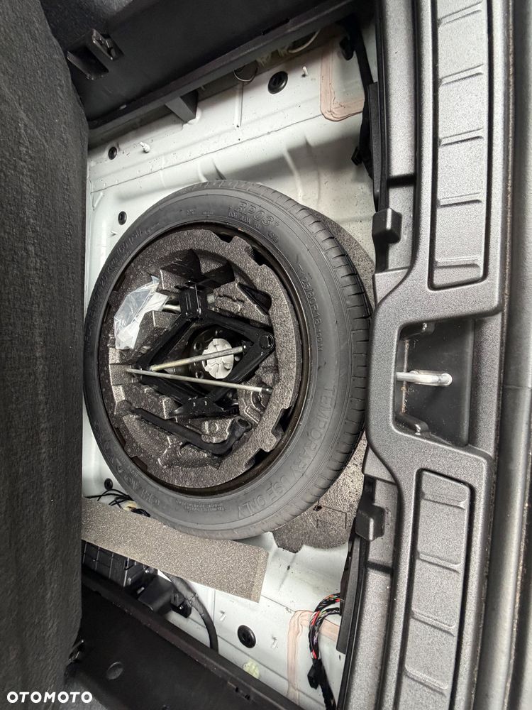 Volvo XC 40 - 22