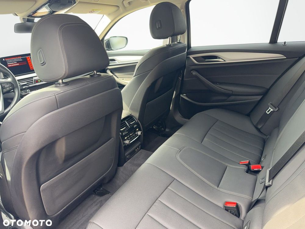 BMW Seria 5 - 13