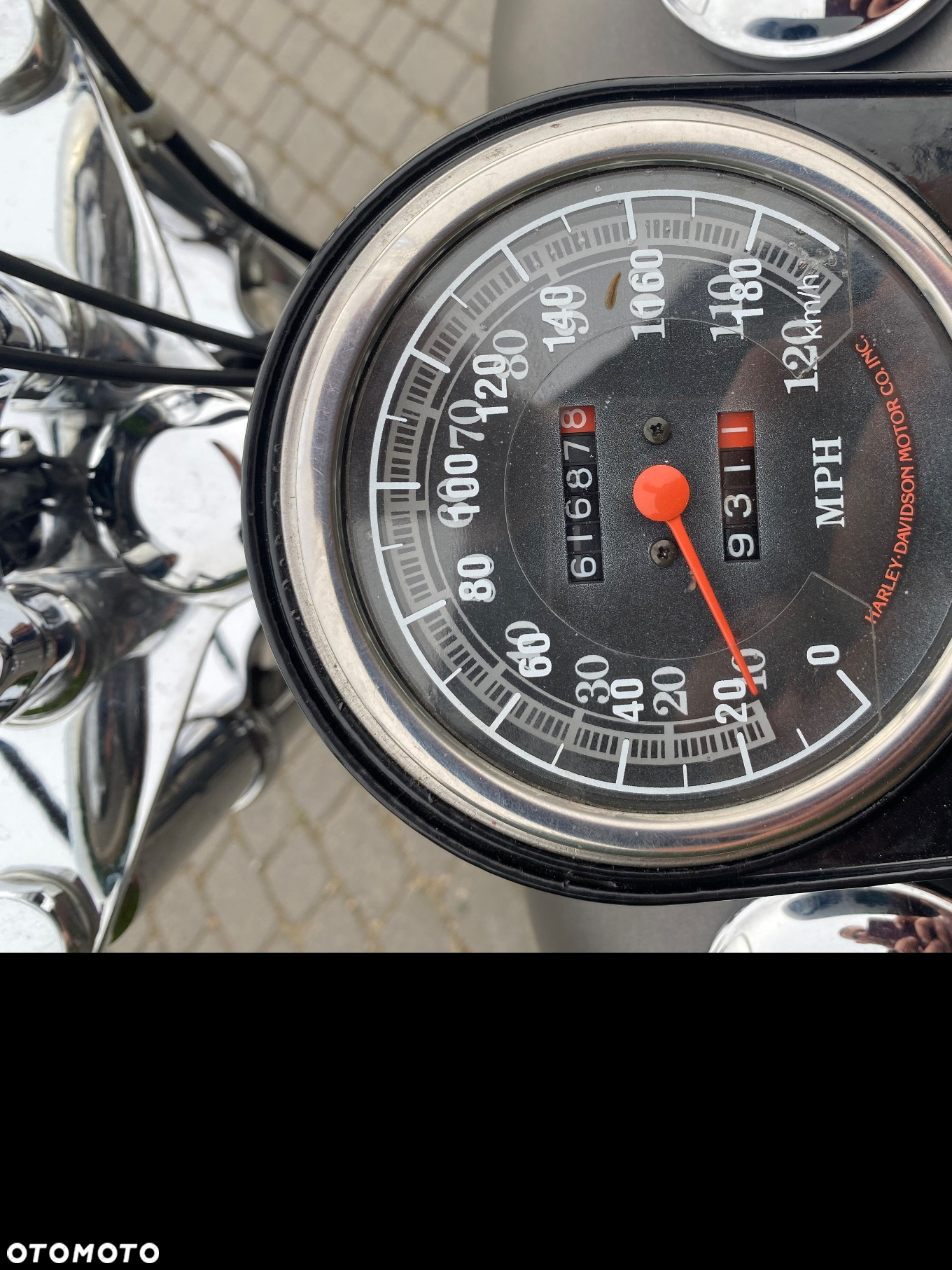 Harley-Davidson Softail Custom - 11