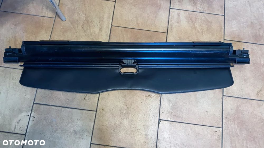 ROLETA BAGAŻNIKA BMW E61 - 2