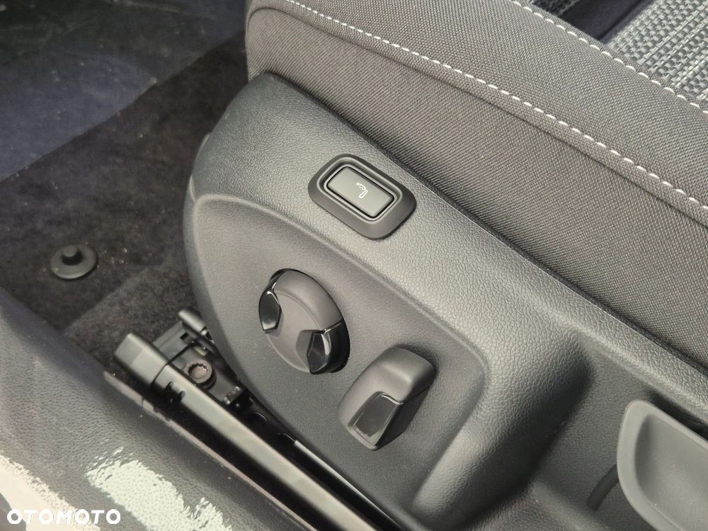 Skoda Superb 2.0 TSI Edition 130 DSG - 12