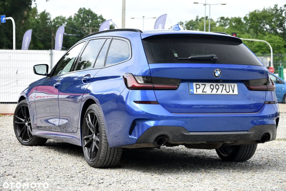 BMW Seria 3 320d xDrive M Sport sport - 24