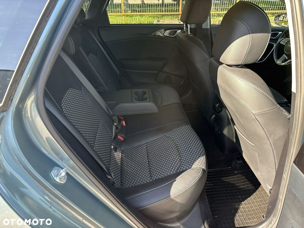 Kia Ceed 1.5 T-GDI L DCT - 17