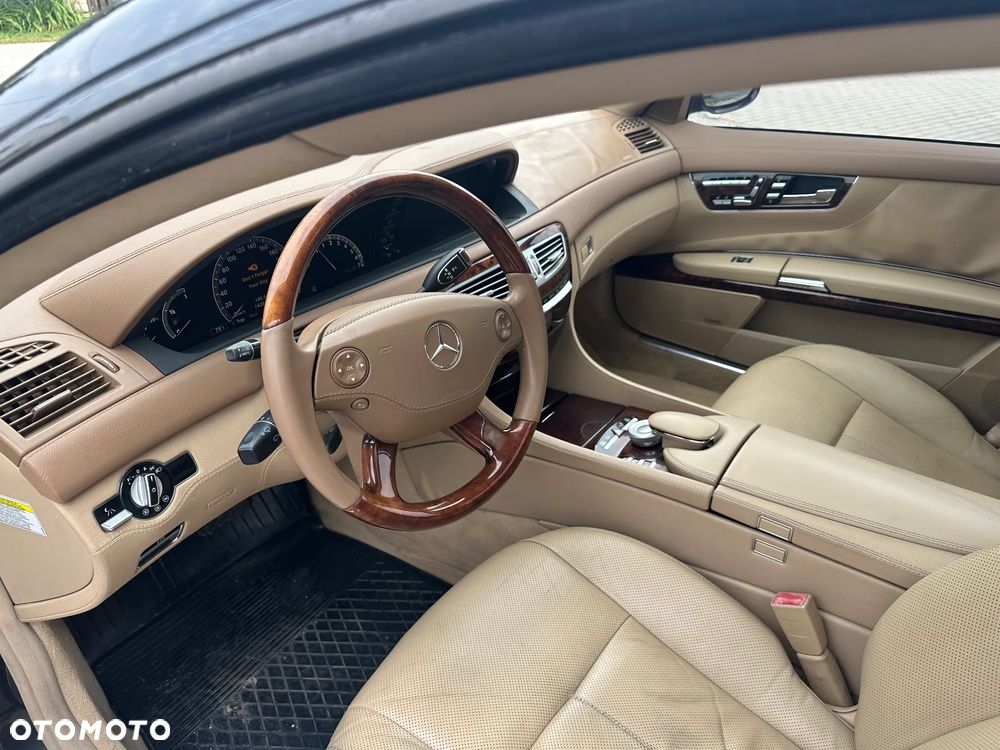 Mercedes-Benz CL - 32