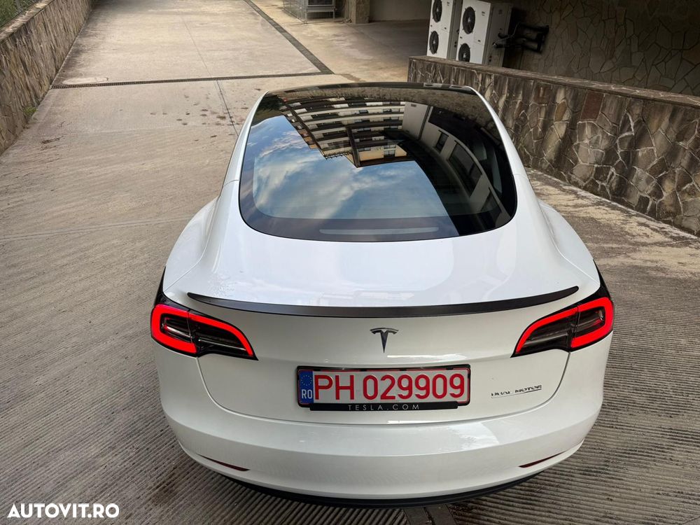 Tesla Model 3 Performance - 19