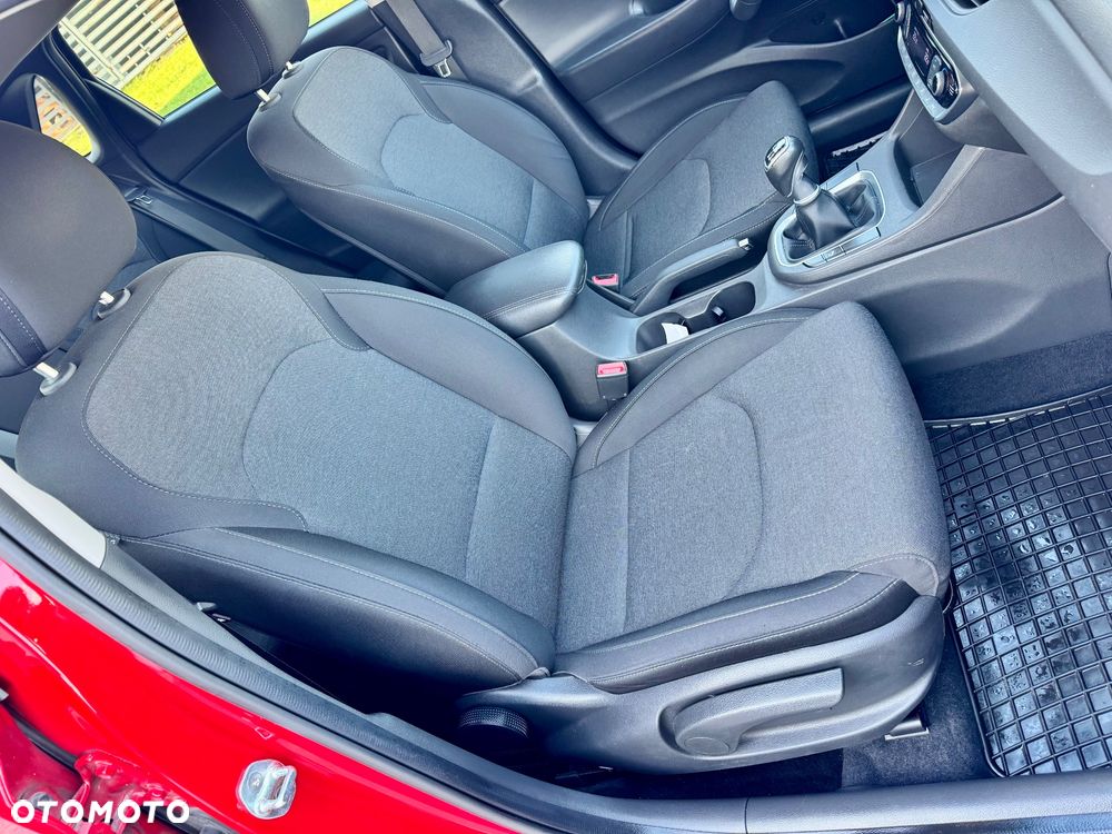 Hyundai i30 1.6 D Comfort - 15