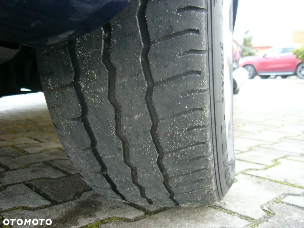 Volkswagen Transporter T5 LONG LIFT 2,5tdi 175 Ps - 21