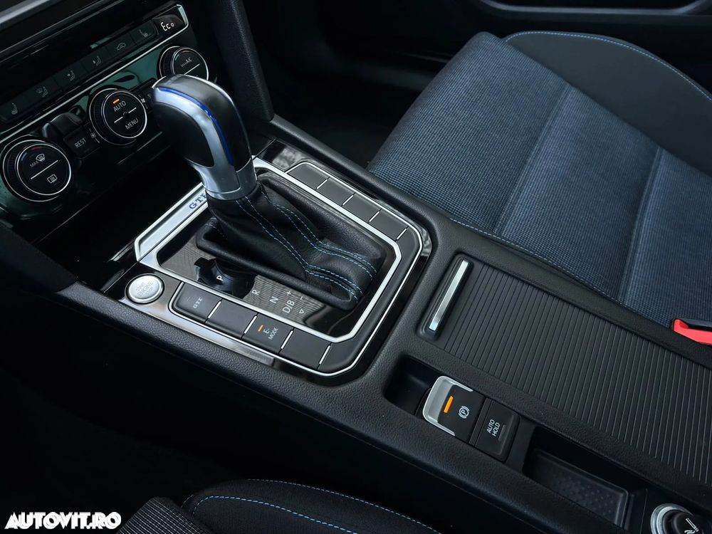 Volkswagen Passat 1.4 TSI DSG GTE - 28