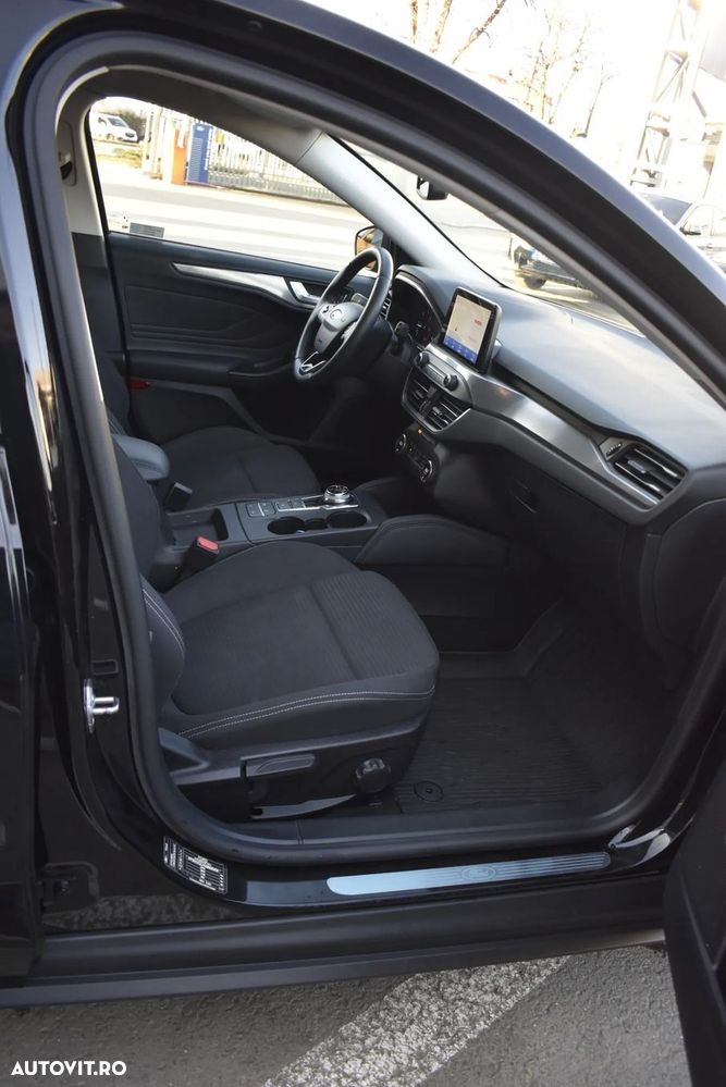 Ford Focus 2.0 EcoBlue Titanium - 29