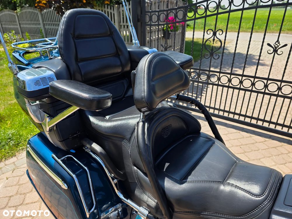Honda GL - 40