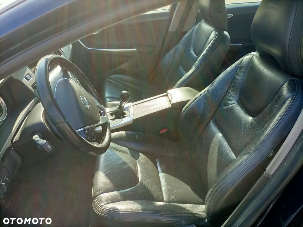Volvo S60 D3 Summum - 17