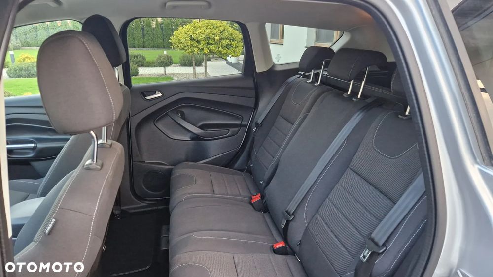 Ford Kuga 1.6 EcoBoost 2x4 Titanium - 13