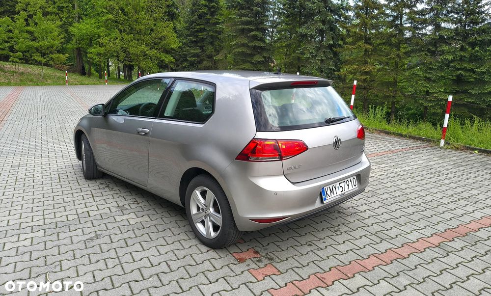 Volkswagen Golf - 3