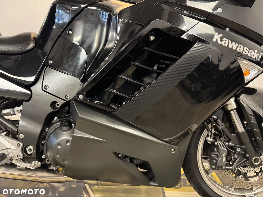 Kawasaki GTR - 13