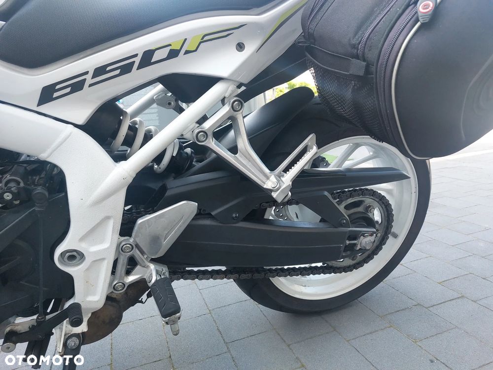 Honda CB - 11