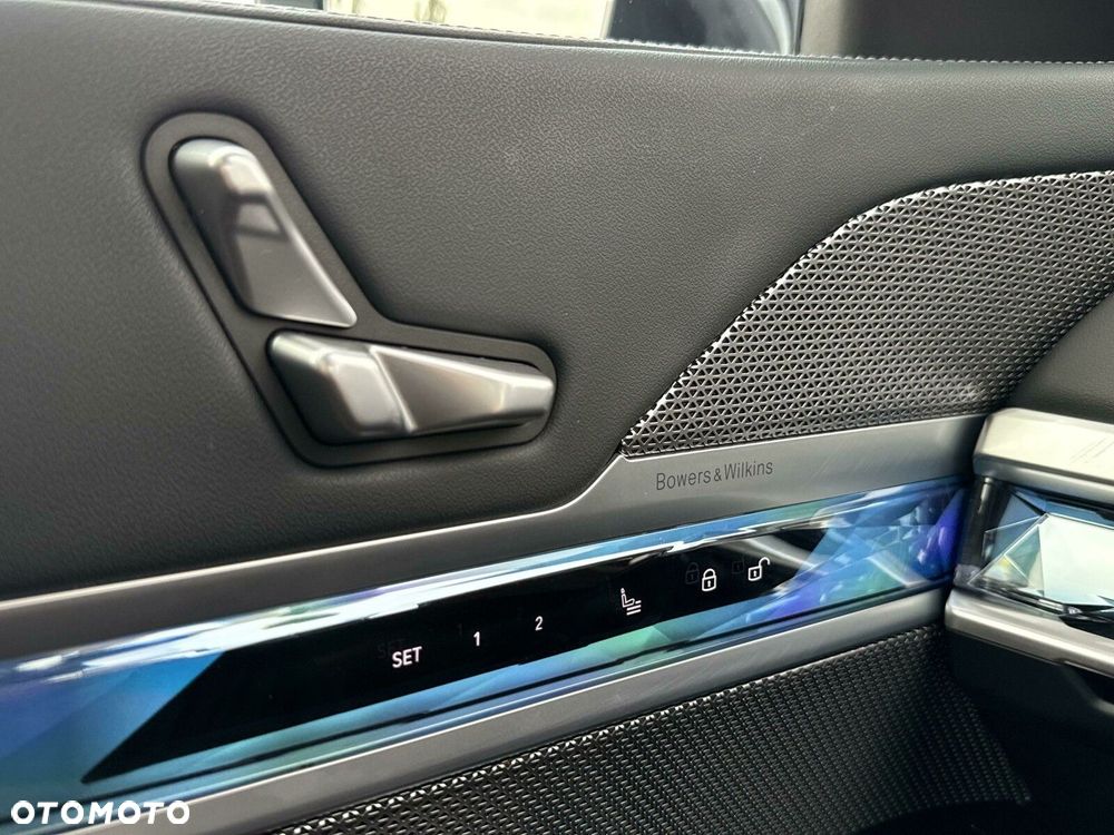 BMW i7 - 21