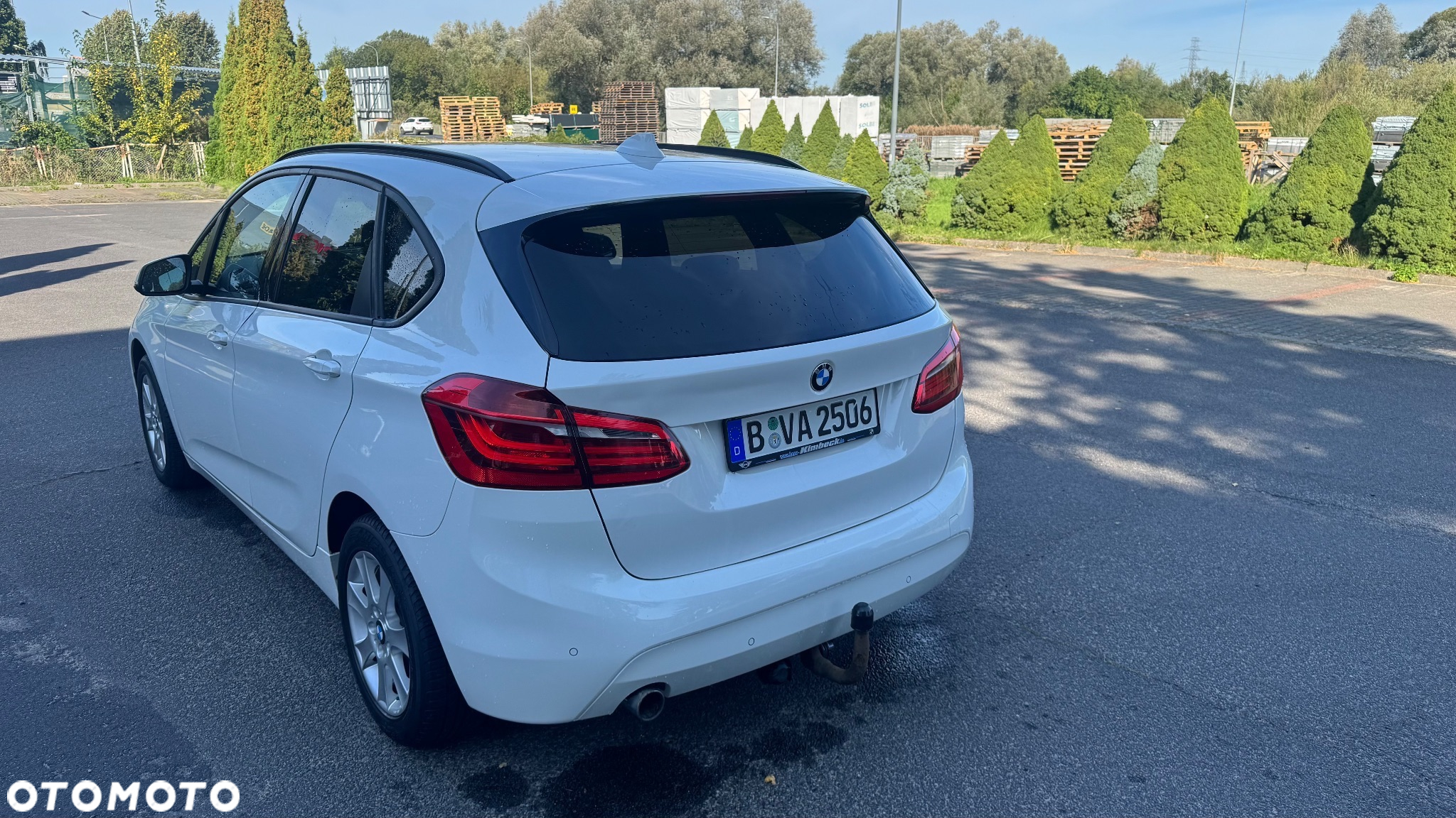 BMW Seria 2 218d - 21