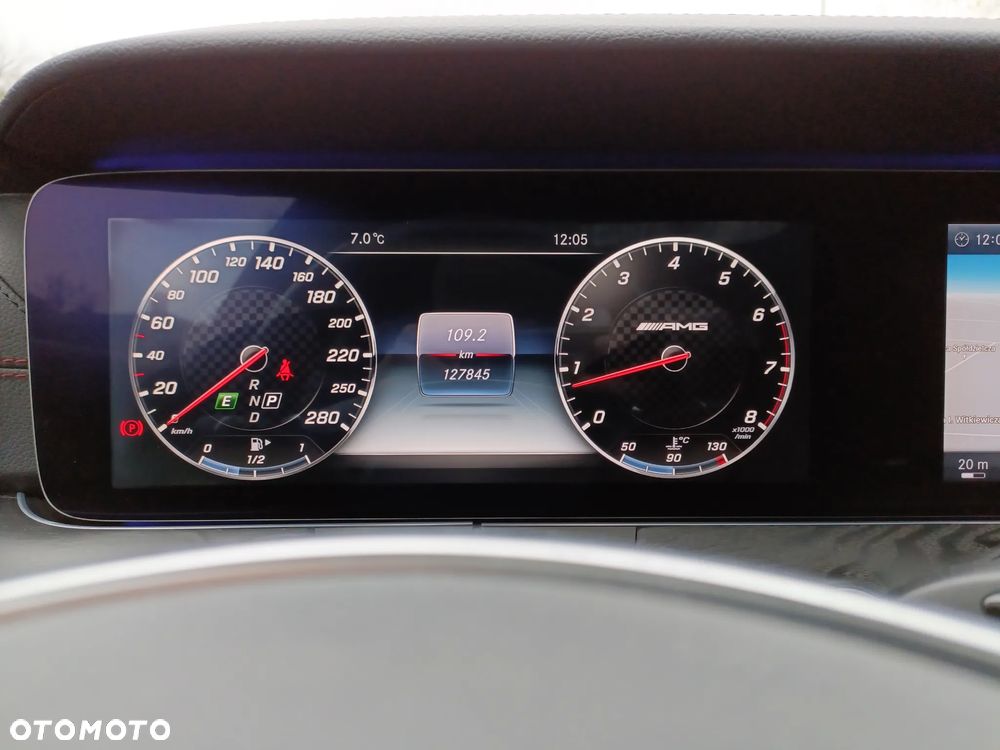 Mercedes-Benz Klasa E 43 AMG 4-Matic - 27