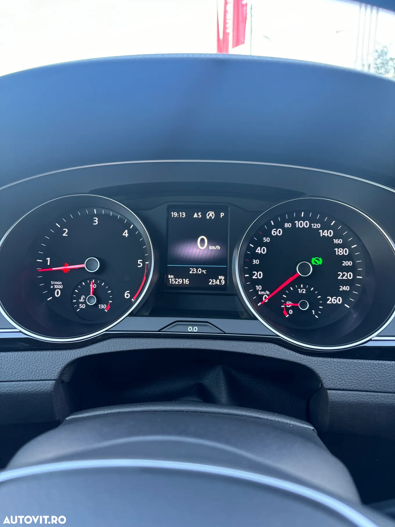 Volkswagen Passat 2.0 TDI DSG Comfortline - 16
