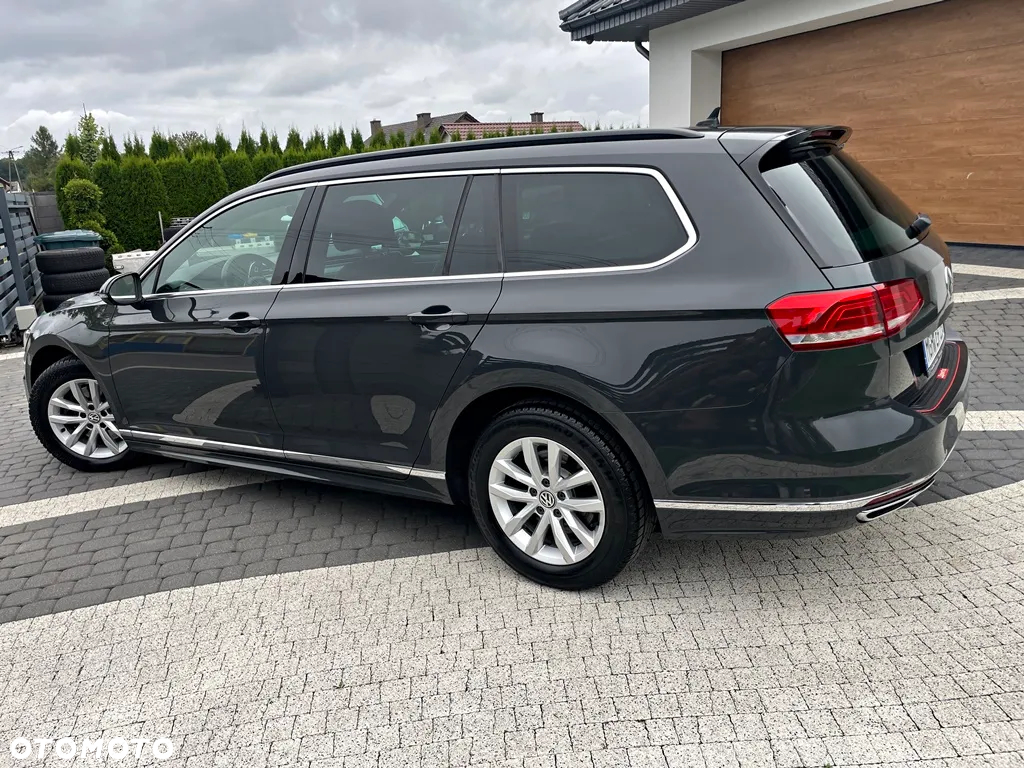 Volkswagen Passat Variant 1.6 TDI (BlueMotion Technology) Comfortline - 11