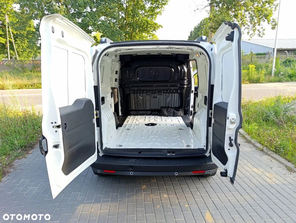 Fiat Doblo - 31