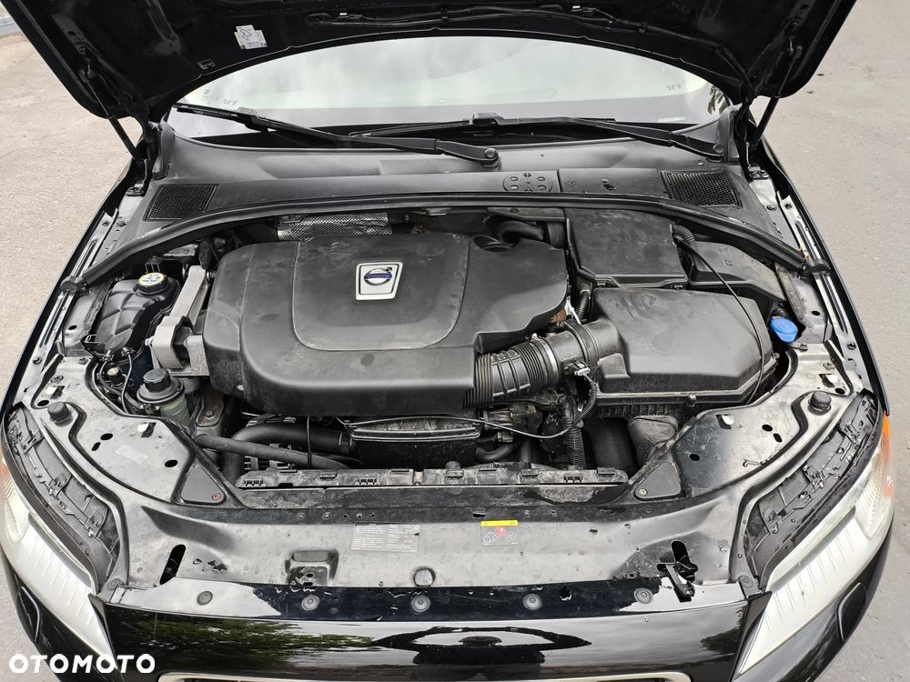 Volvo V70 D3 Momentum - 25