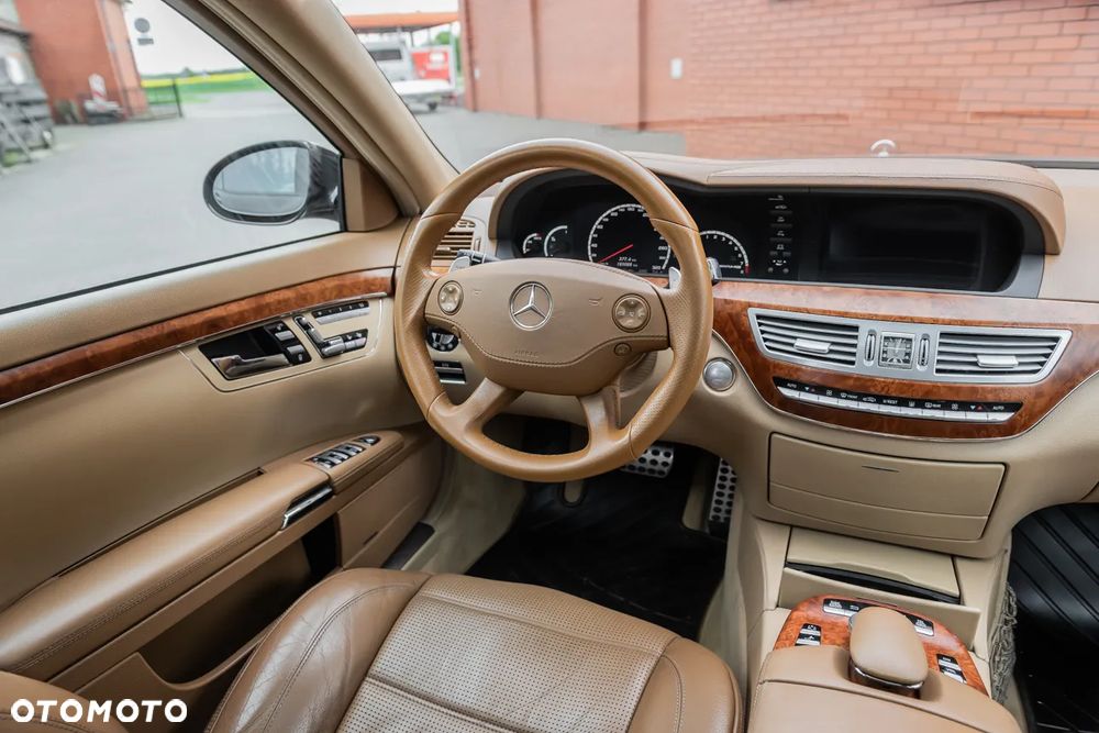Mercedes-Benz Klasa S 63 AMG 7G-TRONIC - 28