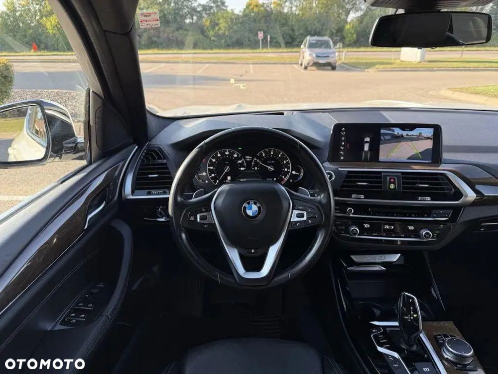 BMW X3 xDrive30i Luxury Line - 11