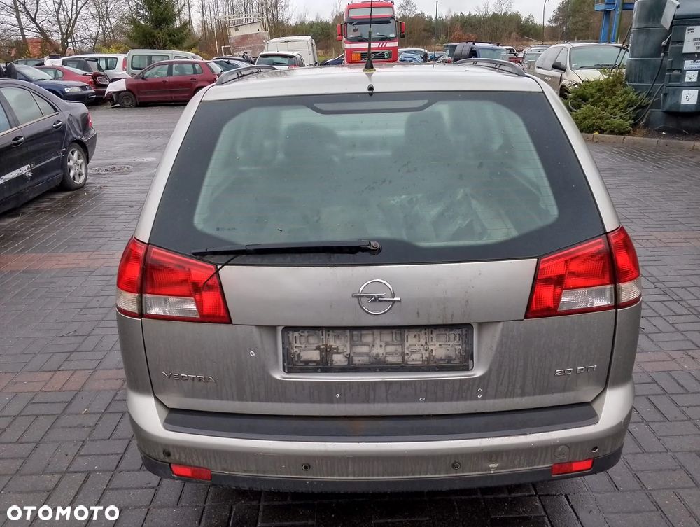 Opel Vectra C (02-05r.) 2.0DTI 100KM. Silnik Y20DTH Skrzynia F23, (MG1) lakier Z158/2FU/787J.Cały na części. GWARANCJA !!!  Przód Tył Zestaw Komplet Drzwi Klapa Zderzak Błotnik Maska Grill Atrapa Szyba Pas Lampa Lusterko Boczki Fotel Kanapa Kokpit Deska Rozdzielcza Przełącznik Włącznik Sterownik Przewody Wiązka Instalacja Moduł Komputer Czujnik Listwa Pompa Alternator Wtryski Głowica Rozrusznik Kompresor Sprzęgło Dwumas Silnik Skrzynia ABS Klimatyzacji Paliwa Wspomagania Kolektor Turbina Przepustnica Zawór Chłodnica Koło Hak Belka Sanki Zawieszenie Mcpherson Półoś Amortyzator Wydech Tłumik Zacisk Most - 5